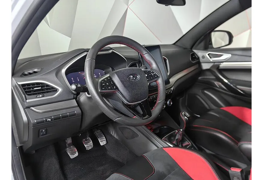 ВАЗ (Lada) Vesta 1.8 MT (145 л.с.) Белый в АВИЛОН. Слайд №19 ВАЗ (Lada) Vesta 1.8 MT (145 л.с.) Белый в АВИЛОН. Слайд №19