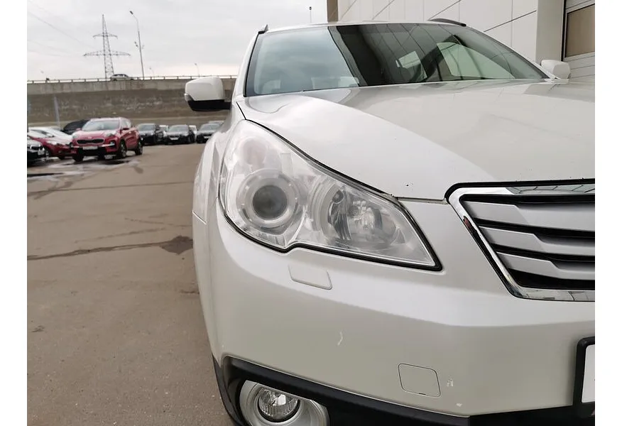 Subaru Outback 2.5 Lineartronic AWD (167 л.с.) Белый в АВИЛОН. Слайд №10