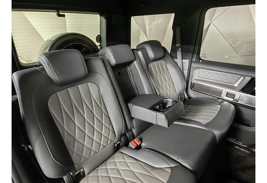 Mercedes-Benz G-Класс G 63 AMG Speedshift 4Matic (585 л.с.) Черный в АВИЛОН. Слайд №17