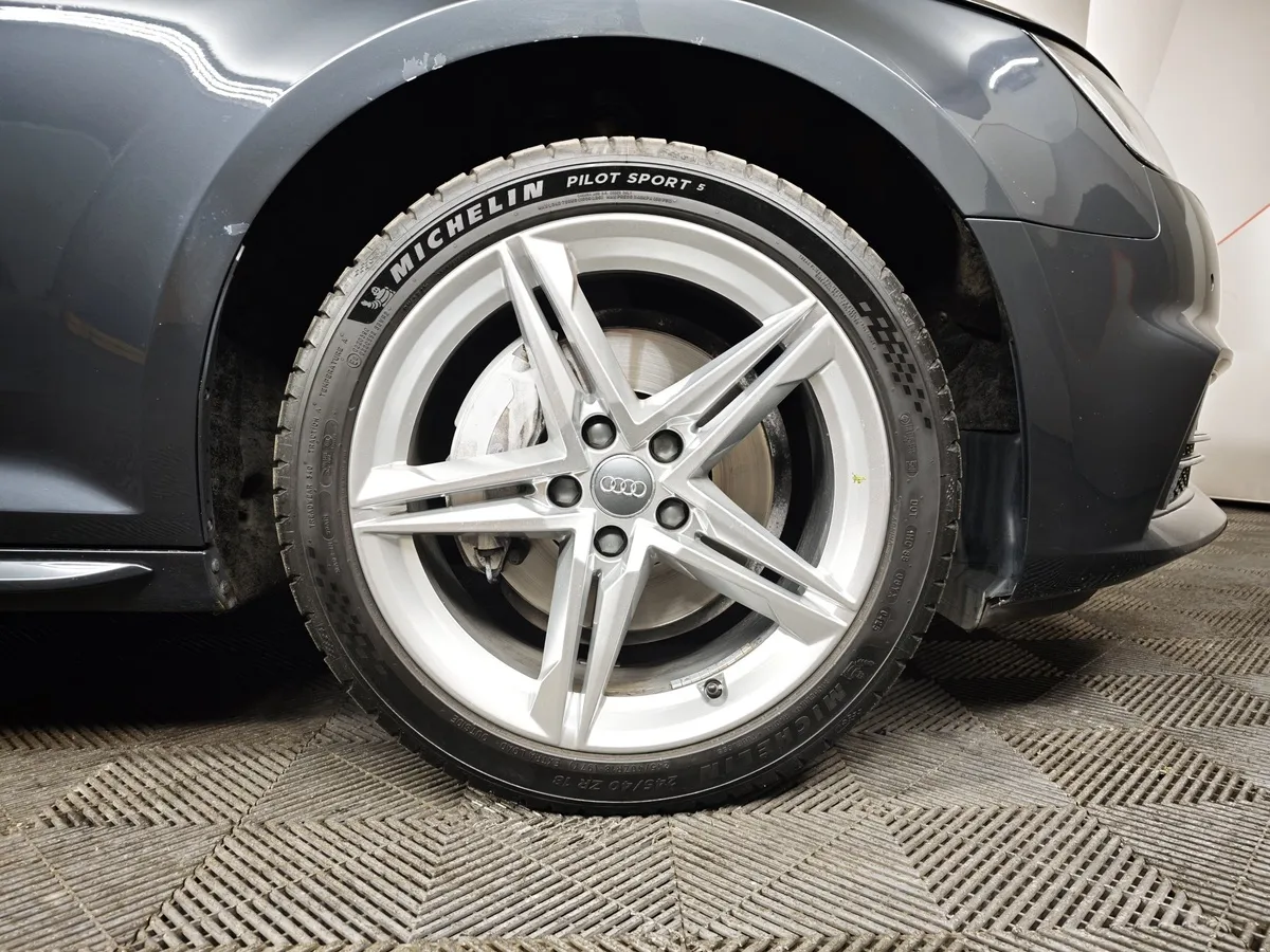 Audi A4 2.0 TDI S tronic quattro (190 л.с.) Черный в АВИЛОН. Слайд №9