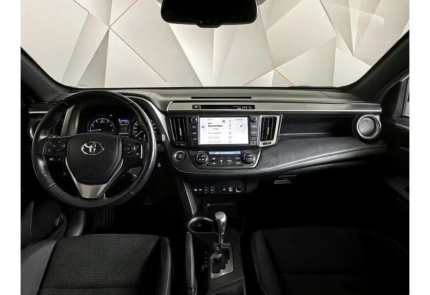 Toyota RAV4 2.5 AT 4WD (180 л.с.) Престиж Белый в АВИЛОН. Слайд №14