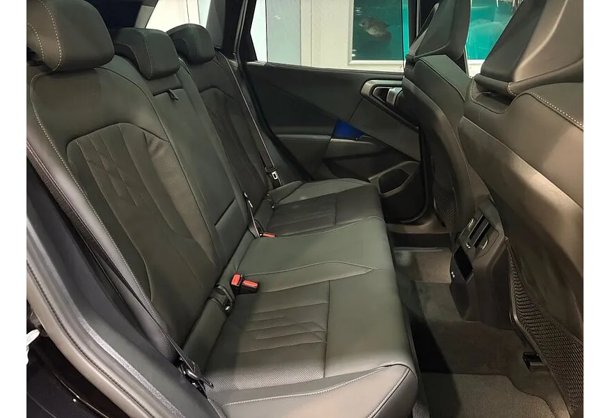 BMW X3 xDrive20i AT (190 л.с.) Черный в АВИЛОН. Слайд №7