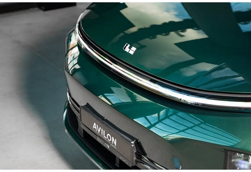 Li Auto L9 1.5 AT 4WD (449 л.с.) Max Зеленый в АВИЛОН. Слайд №14