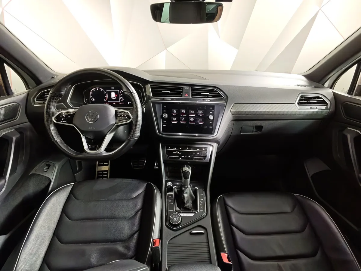 Volkswagen Tiguan 2.0 TSI 4Motion DSG (220 л.с.) R-Line Белый в АВИЛОН. Слайд №14