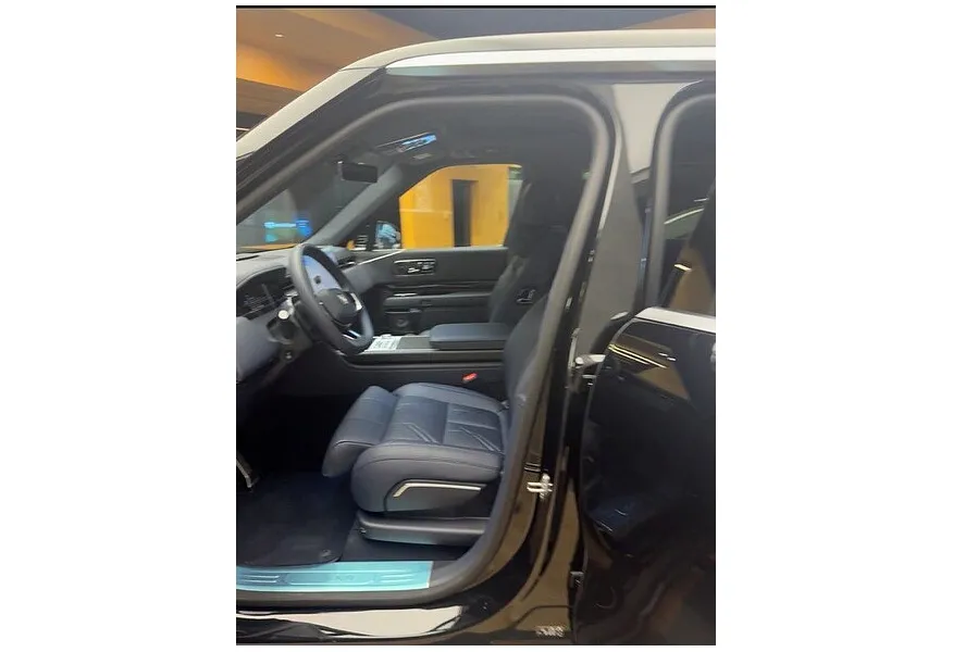 Zeekr 9X 2.0h AT 4WD (1177 л.с.) Ultra Черный в АВИЛОН. Слайд №10