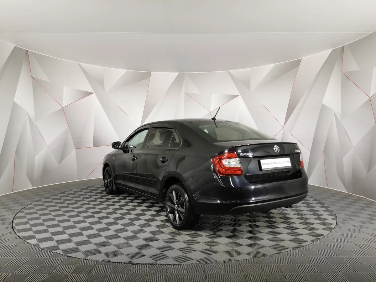 Skoda Rapid 1.4 TSI DSG (125 л.с.) Active Черный в АВИЛОН. Слайд №4