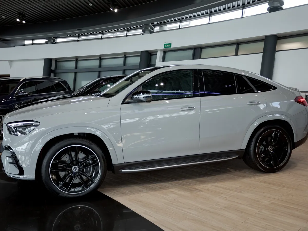 Mercedes-Benz GLE Купе 450 d 4MATIC 9G-TRONIC (367 л.с.) Серый в АВИЛОН. Слайд №2