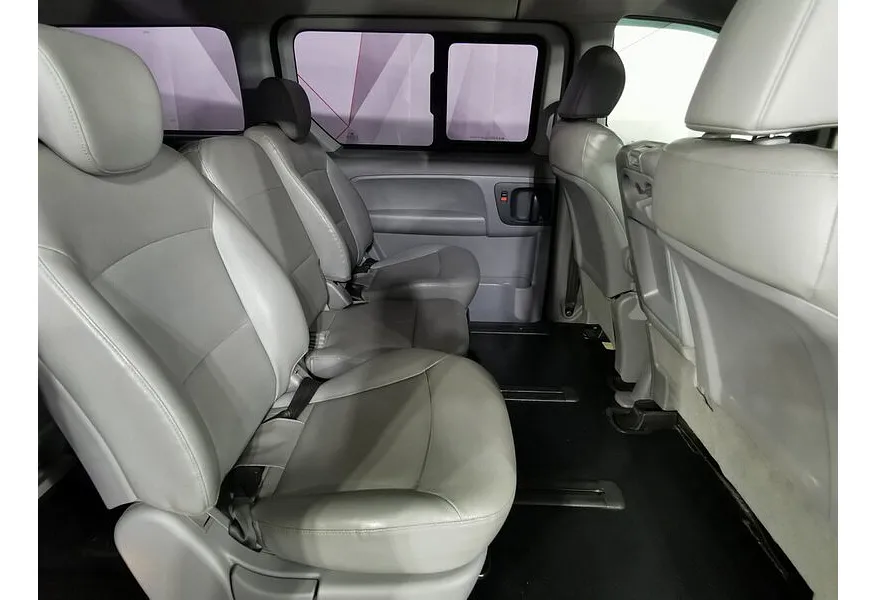 АВИЛОН - Hyundai Grand Starex 2.5 CRDi AT AWD (145 л.с.) Черный - slide 11