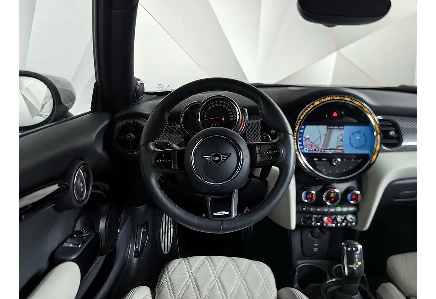 MINI 3 двери JCW 2.0 AT (231 л.с.) Черный в АВИЛОН. Слайд №15