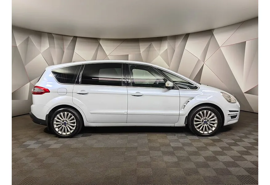 LIVE. Слайд №4