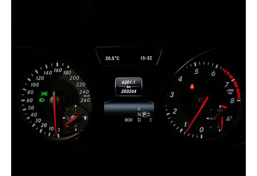 Mercedes-Benz GLA 250 7G-DCT 4MATIC (211 л.с.) Особая серия Черный в АВИЛОН. Слайд №17