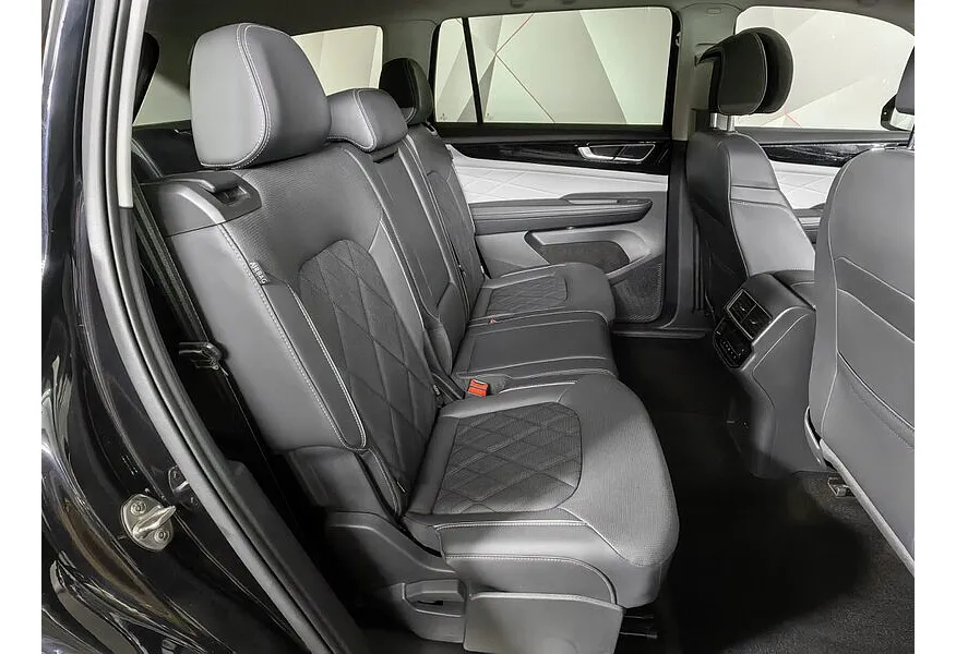 АВИЛОН - Volkswagen Teramont 380TSI 2.0 DSG 4WD (220 л.с.) Respected flagship version Черный - slide 14