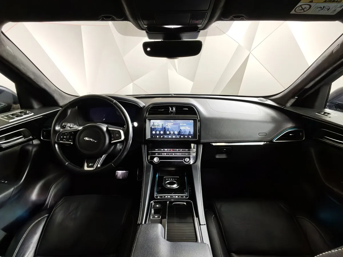 Jaguar F-Pace 2.0 TD AT AWD (240 л.с.) Prestige Черный в АВИЛОН. Слайд №14
