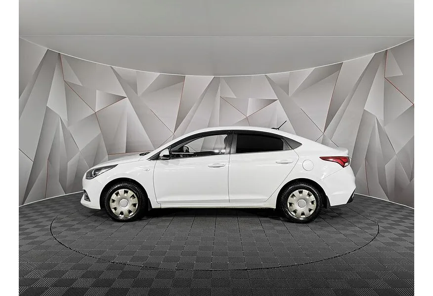 Hyundai Solaris 1.6 MT (123 л.с.) Family Белый в АВИЛОН. Слайд №5