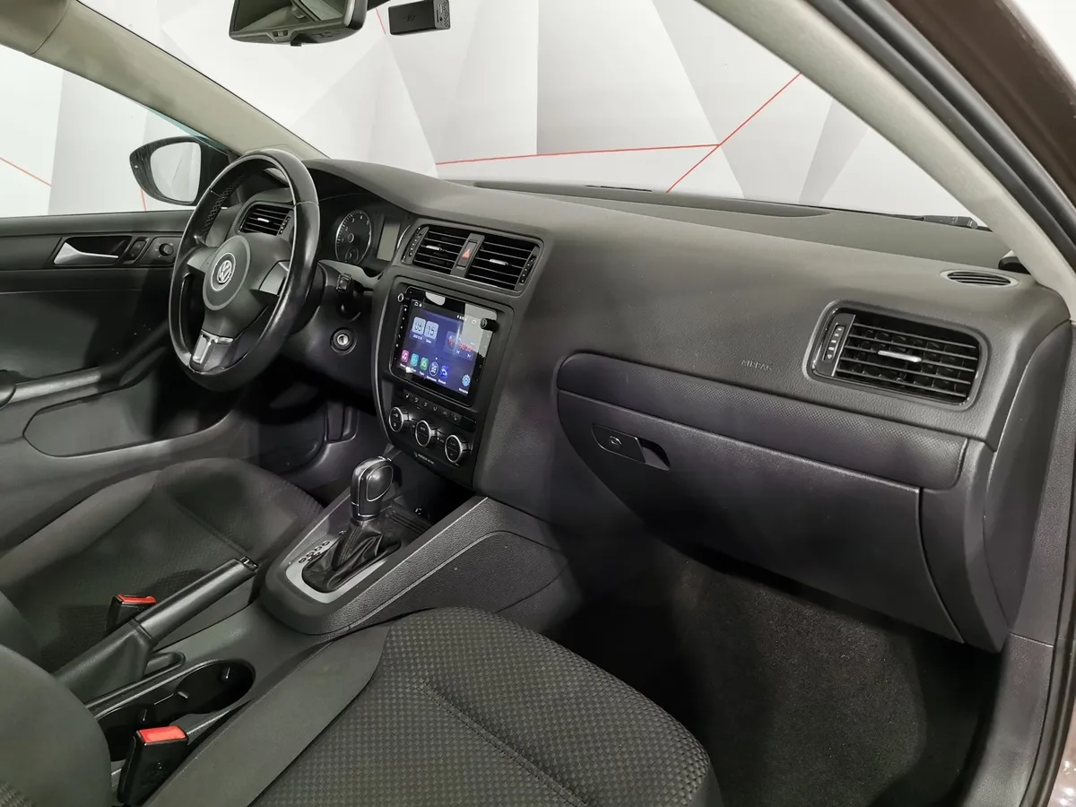 Volkswagen Jetta 1.4 TSI DSG (122 л.с.) Highline Коричневый в АВИЛОН. Слайд №10