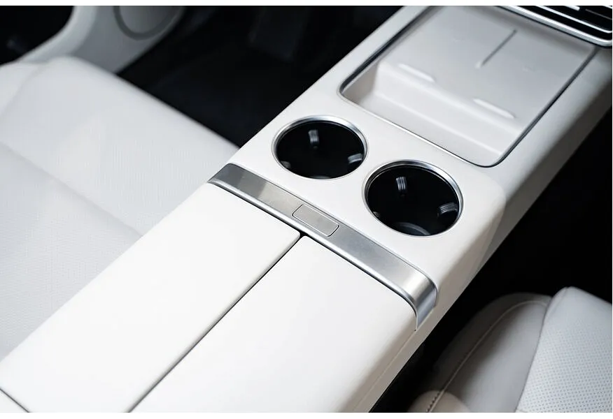 Li Auto L9 1.5 AT 4WD (449 л.с.) Ultra Черный в АВИЛОН. Слайд №16