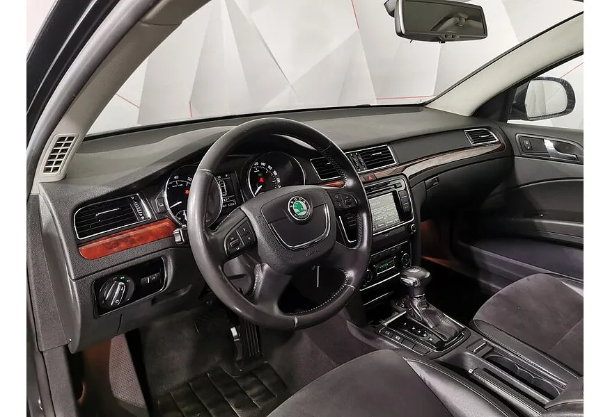 АВИЛОН - Skoda Superb 1.8 TSI AT (152 л.с.) Черный - slide 11