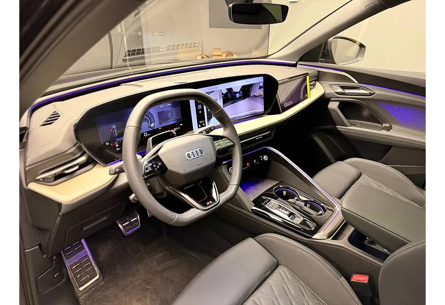 Audi Q5 L 2.0 40 TFSI S tronic quattro (204 л.с.) Черный в АВИЛОН. Слайд №6