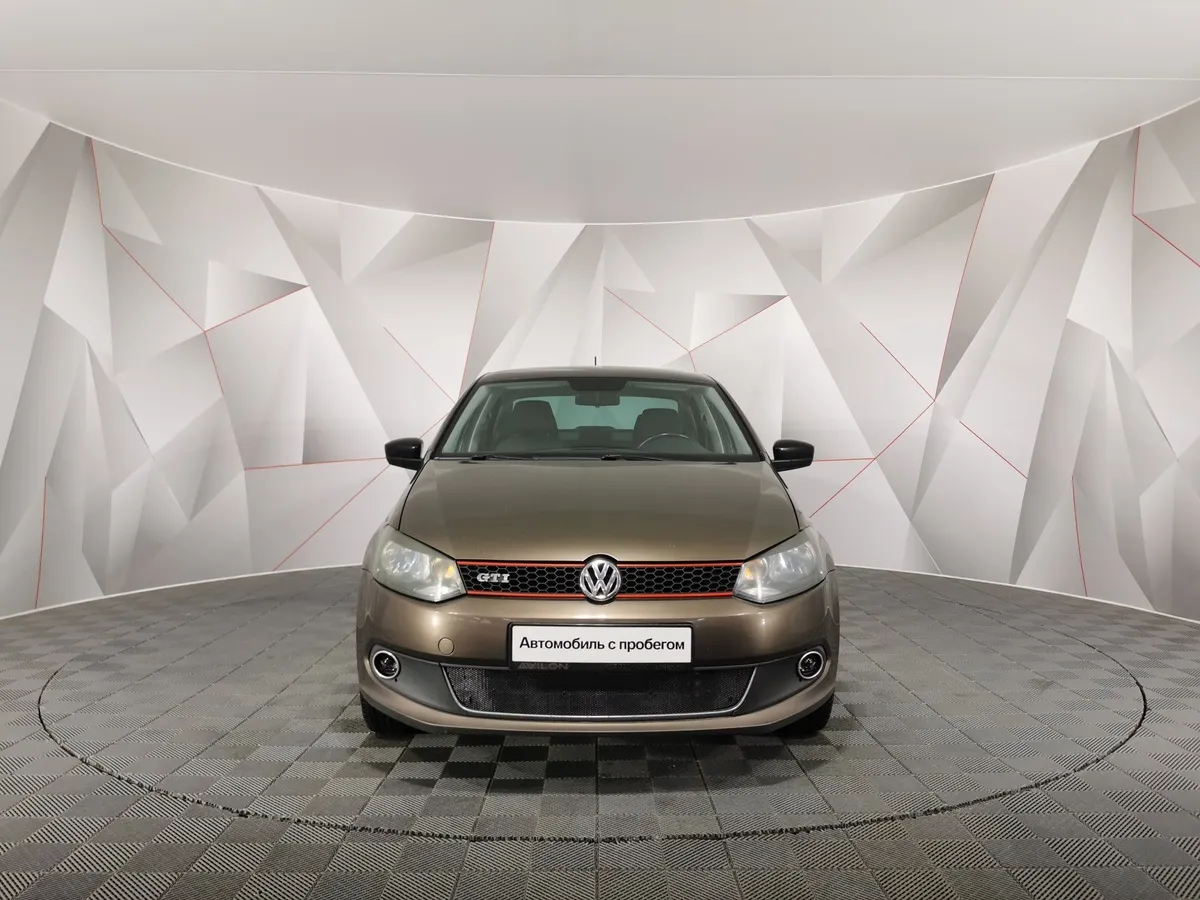 Volkswagen Polo 1.6 MPI AT (110 л.с.) Highline Коричневый в АВИЛОН. Слайд №7