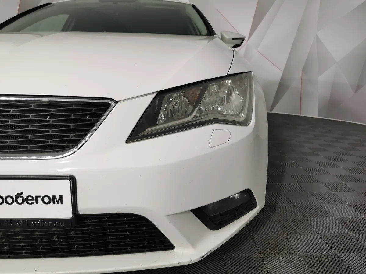 SEAT Leon 1.2 TSI DSG (105 л.с.) Белый в АВИЛОН. Слайд №10