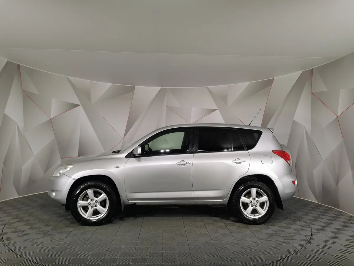 Toyota RAV4 2.0 AT AWD (152 л.с.) Серебристый в АВИЛОН. Слайд №5