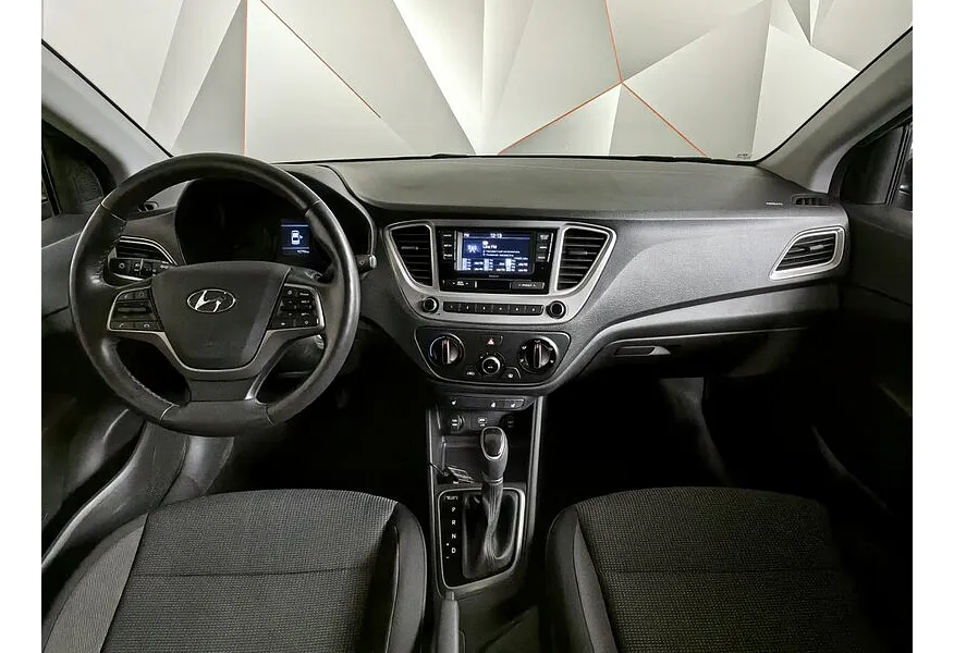 Hyundai Solaris 1.6 AT (123 л.с.) Comfort Черный в АВИЛОН. Слайд №14