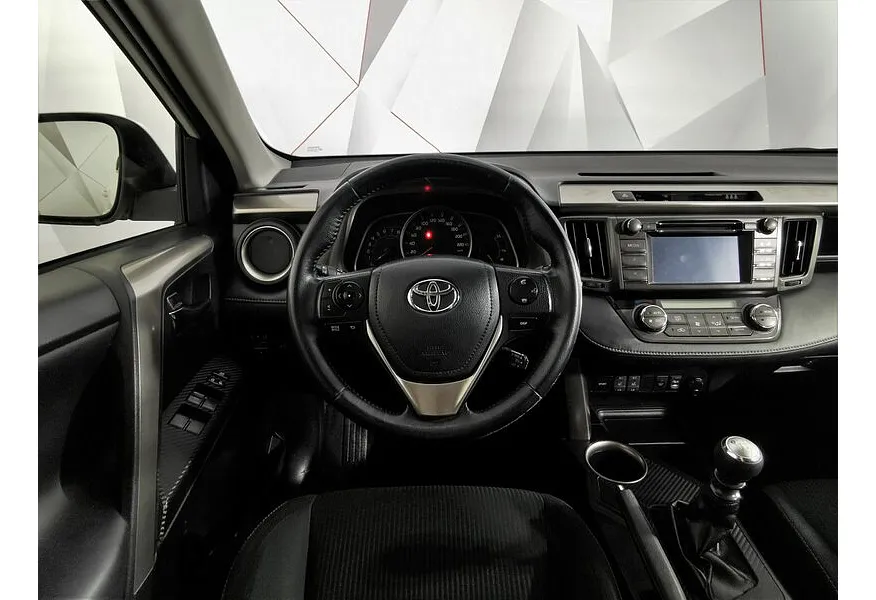Toyota RAV4 2.0 MT AWD (146 л.с.) Белый в АВИЛОН. Слайд №19