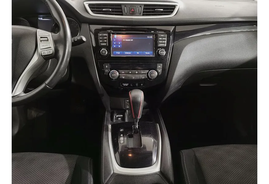 Nissan Qashqai 2.0 CVT (144 л.с.) Красный в АВИЛОН. Слайд №14