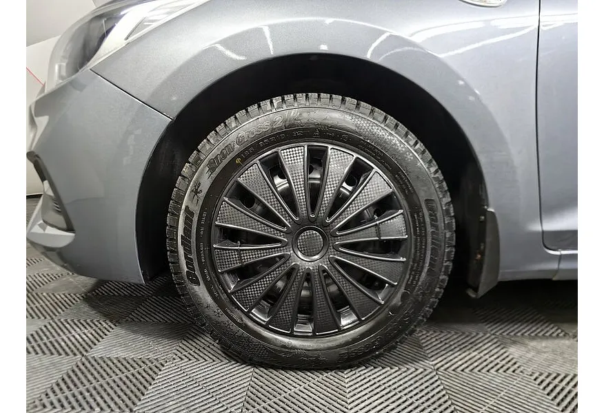 Hyundai Solaris 1.6 AT (123 л.с.) Comfort Серый в АВИЛОН. Слайд №9 Hyundai Solaris 1.6 AT (123 л.с.) Comfort Серый в АВИЛОН. Слайд №9