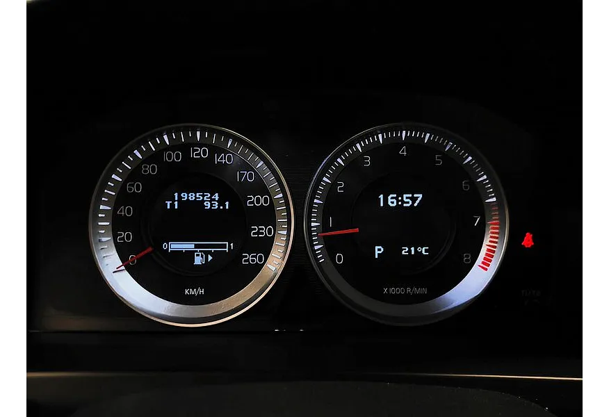 Volvo S60 1.6 T4 Turbo Powershift (180 л.с.) Черный в АВИЛОН. Слайд №18