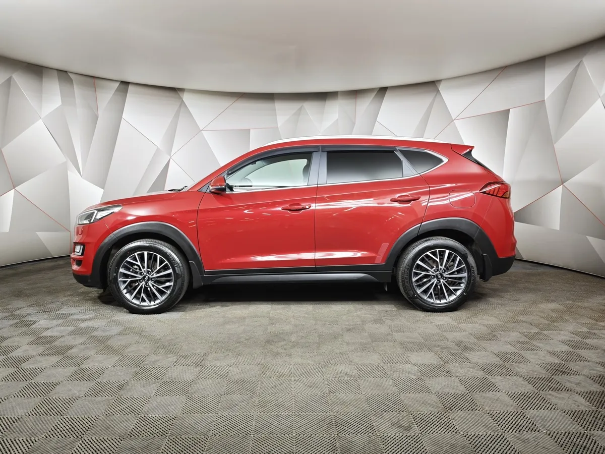 Hyundai Tucson 2.0 (150 л.с.) MPi-6AT-4WD Dynamic Красный в АВИЛОН. Слайд №5