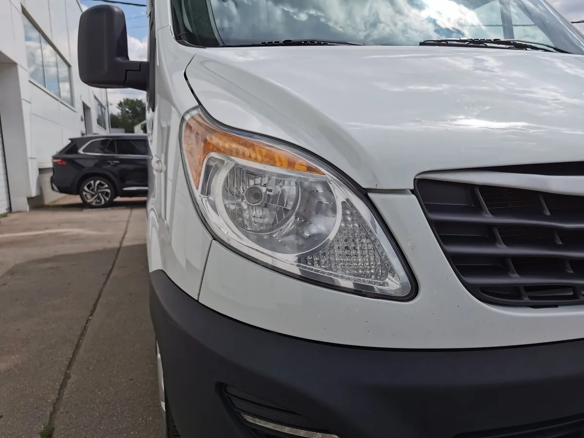 Sollers Atlant VAN 2.7D MT RWD SRW (150 л.с.) L2H1 3.5T Белый в АВИЛОН. Слайд №10