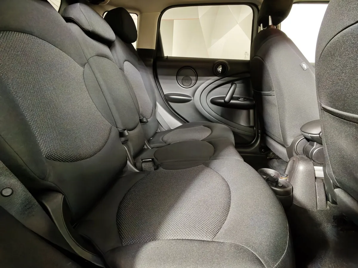 Mini Countryman 1.6 AT (122 л.с.) Белый в АВИЛОН. Слайд №14