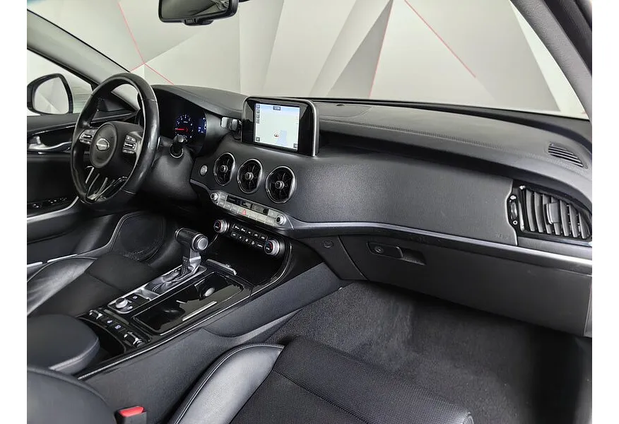 Kia Stinger 2.0 AT AWD (247 л.с.) Prestige Белый в АВИЛОН. Слайд №13