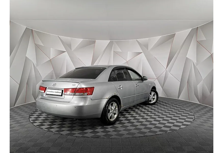 Hyundai Sonata 2.0 MT (144 л.с.) Серебристый в АВИЛОН. Слайд №2