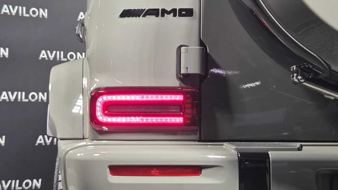 Mercedes-Benz G-Класс G 63 AMG Speedshift 4Matic (585 л.с.) Серый в АВИЛОН. Слайд №16