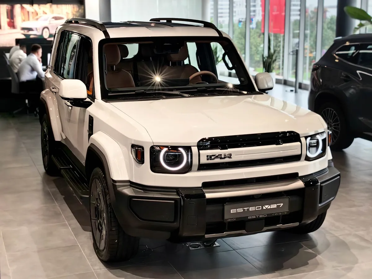 ESTEO V27 1.5h REEV AT 4WD (456 л.с.) Премиум Белый в АВИЛОН. Слайд №2