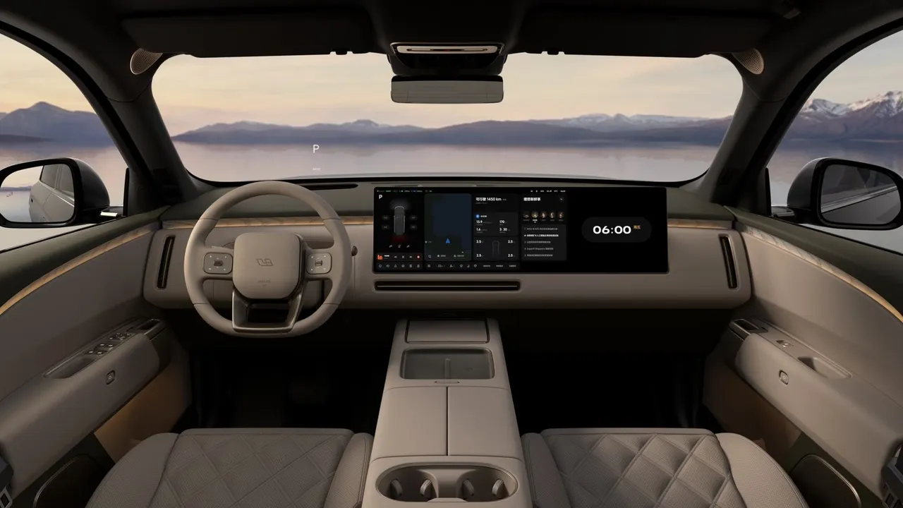 Li Auto L9 1.5h AT 4WD (571 л.с.) Ливис в АВИЛОН. Слайд №2