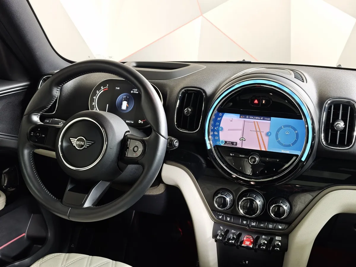 Mini Countryman 1.5 AT (136 л.с.) Черный в АВИЛОН. Слайд №15