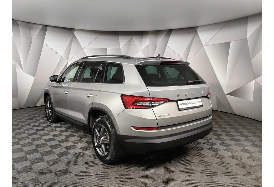 Skoda Kodiaq 2.0 TDI DSG 4X4 (150 л.с.) Бежевый в АВИЛОН. Слайд №4