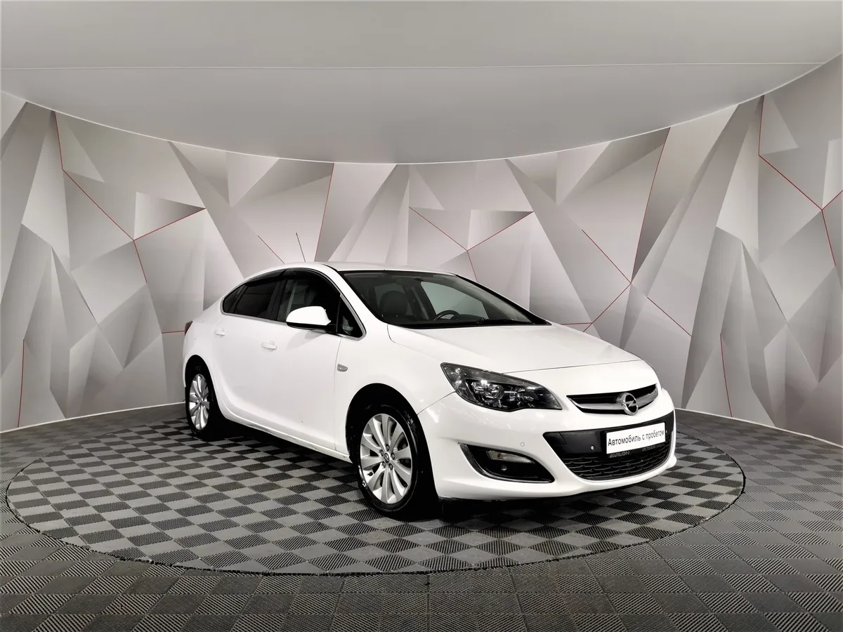 Opel Astra 1.6 AT (115 л.с.) Белый в АВИЛОН. Слайд №3