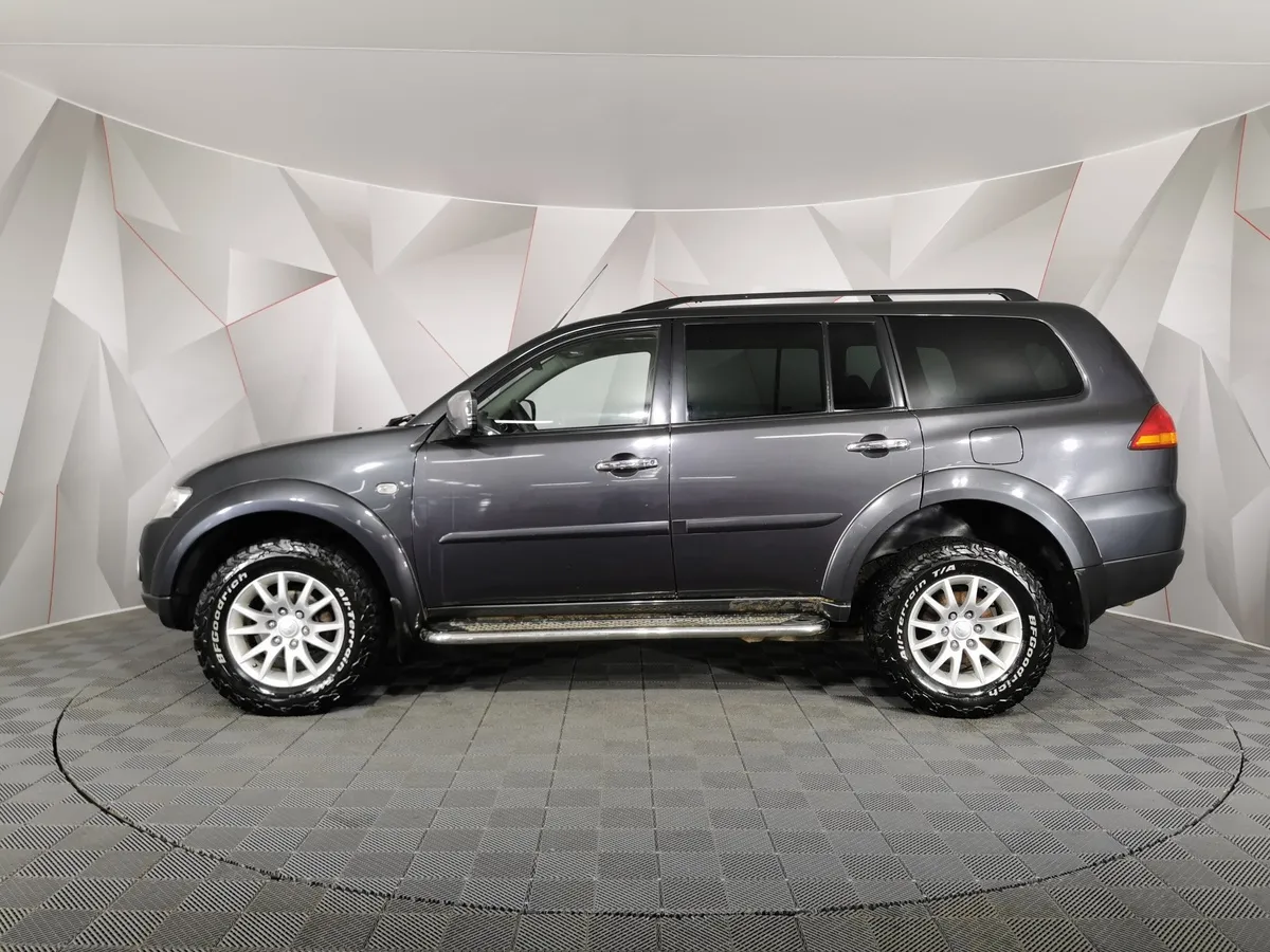 Mitsubishi Pajero Sport 3.2 DI-D MT AWD (160 л.с.) Серый в АВИЛОН. Слайд №5