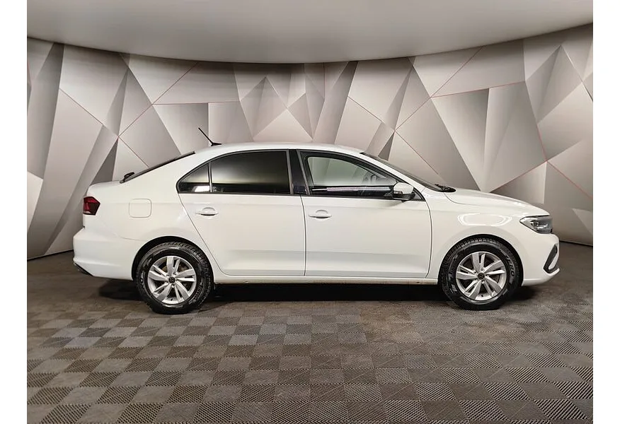 Volkswagen Polo 1.6 MPI AT (110 л.с.) Highline Белый в АВИЛОН. Слайд №6