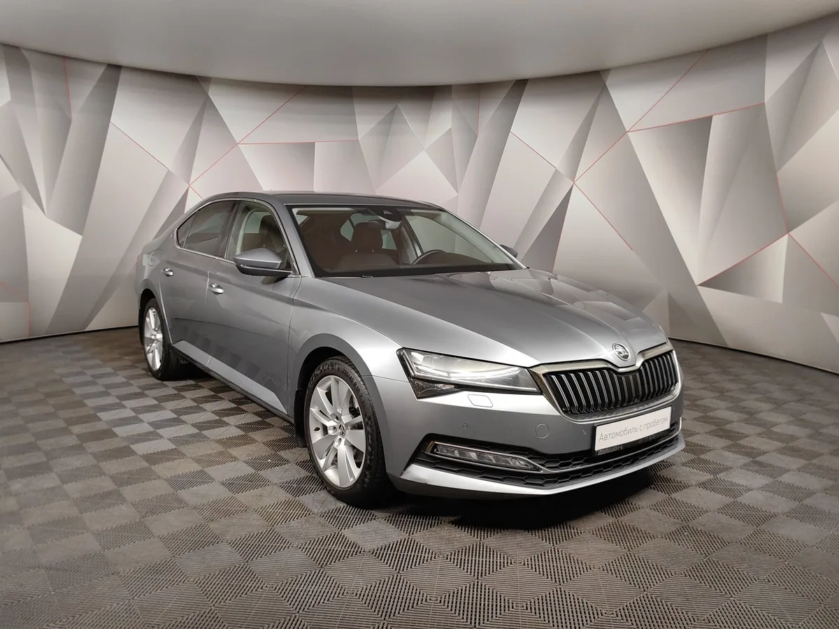 Skoda Superb 2.0 TSI DSG (190 л.с.) Серый в АВИЛОН. Слайд №3