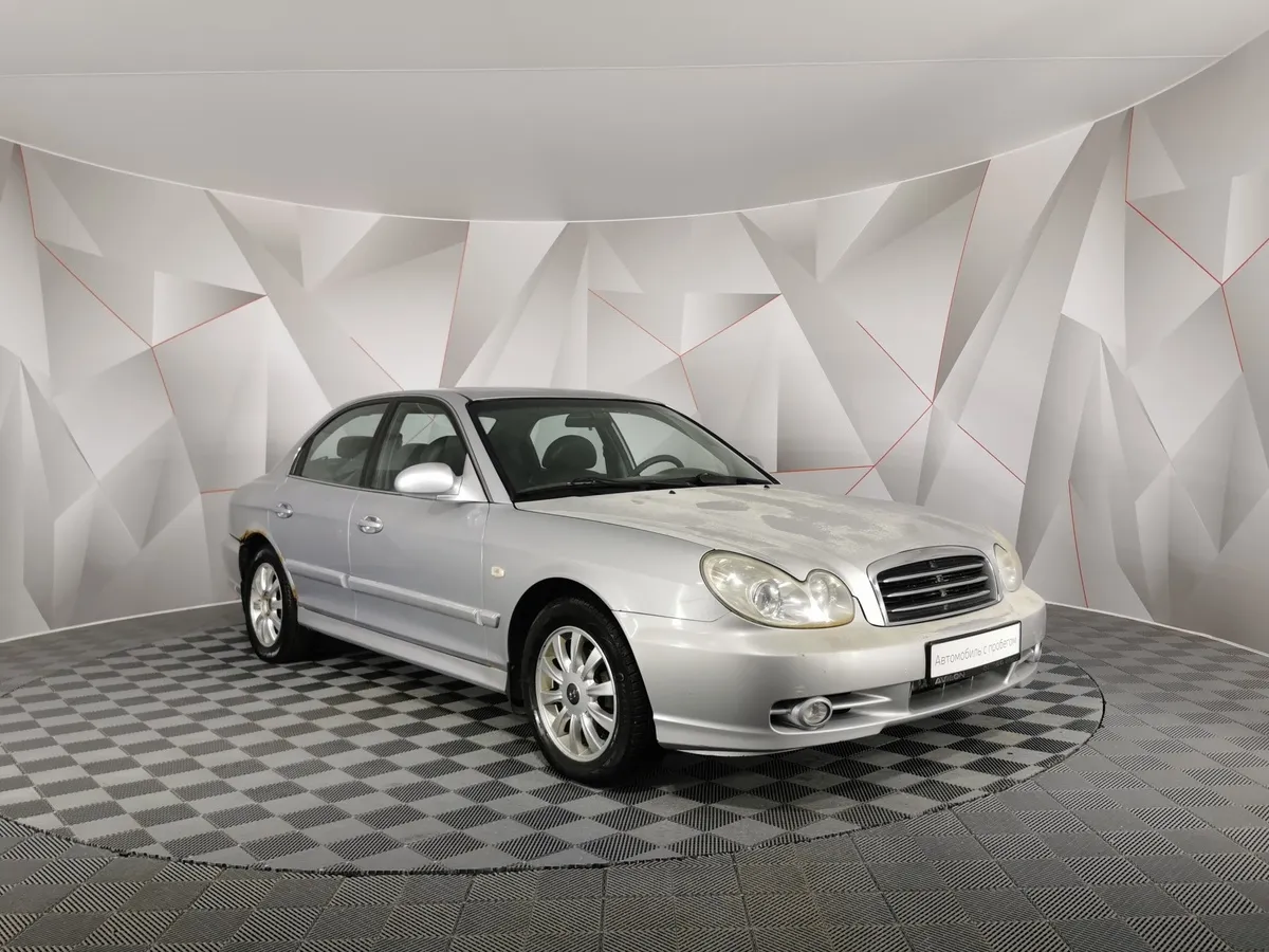Hyundai Sonata 2.0 MT (137 л.с.) Серебристый в АВИЛОН. Слайд №3