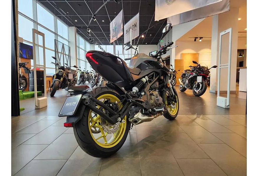 QJMOTOR SRK 400 400 см³ (41 л.с.) (41) 400 Черный в АВИЛОН. Слайд №8