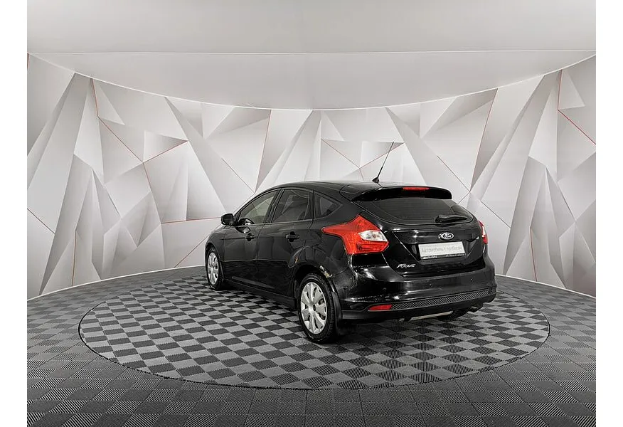 Ford Focus 1.6 Ti-VCT PowerShift (105 л.с.) Trend Черный в АВИЛОН. Слайд №4