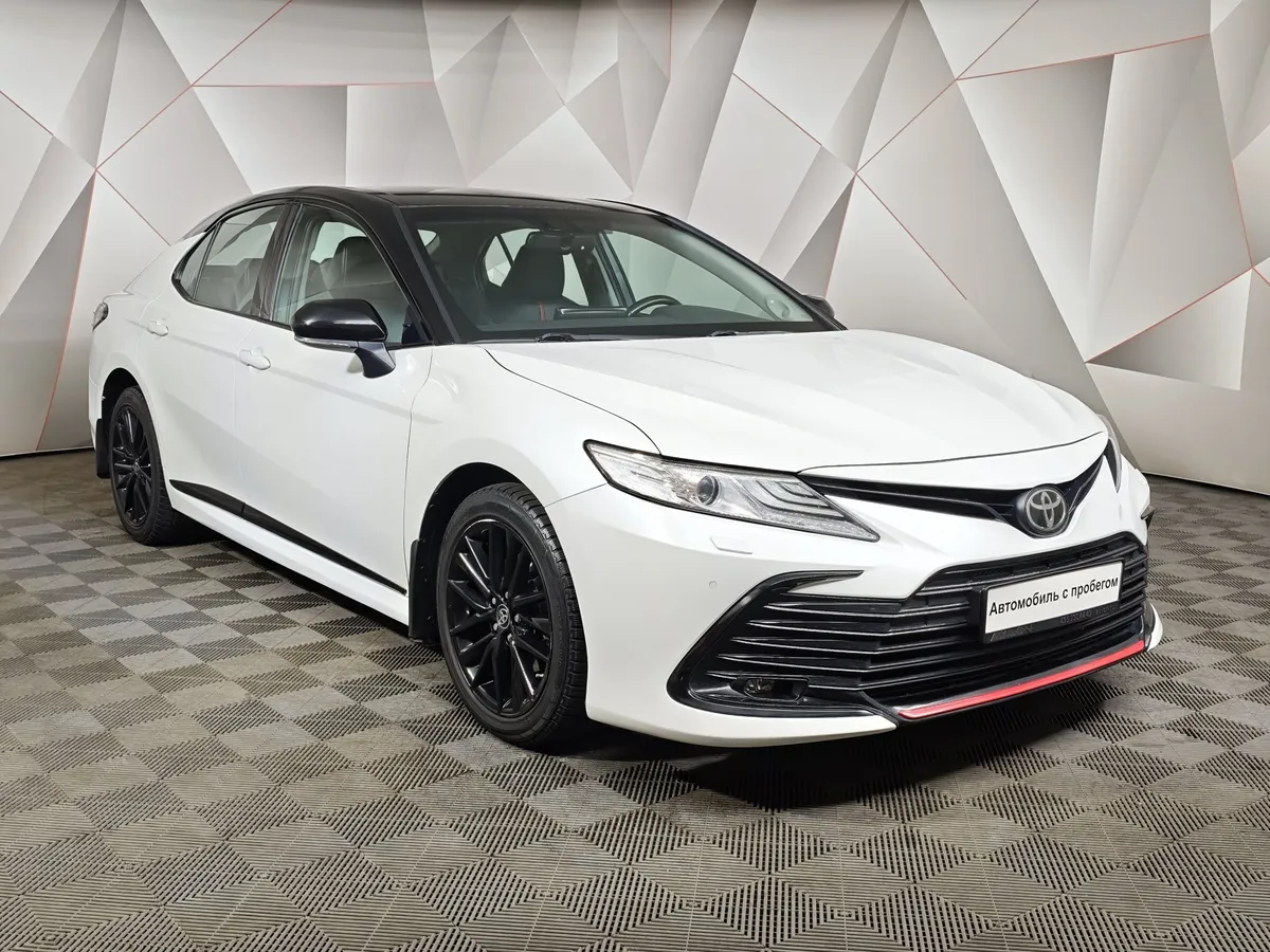 Toyota Camry 3.5 AT (249 л.с.) Белый в АВИЛОН. Слайд №3