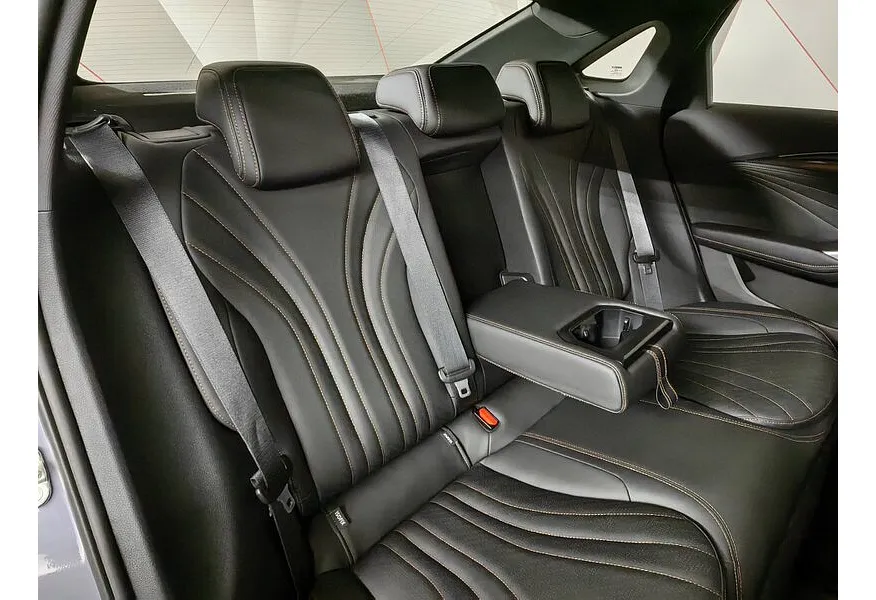 Geely Preface 2.0T 7DCT 2WD (200 л.с.) Flagship Фиолетовый в АВИЛОН. Слайд №16