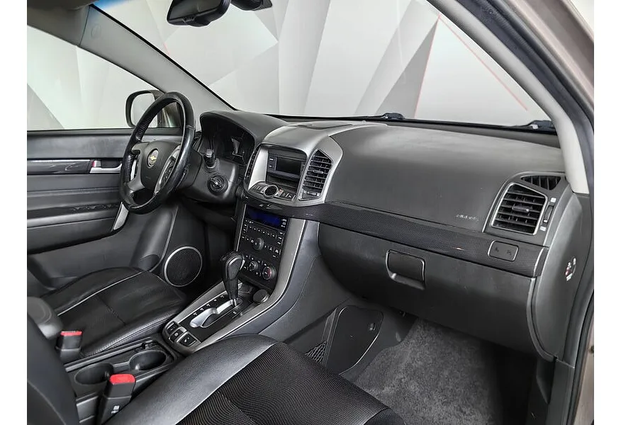 Chevrolet Captiva 2.2 TD AT (5 мест) (184 л.с.) Бежевый в АВИЛОН. Слайд №14